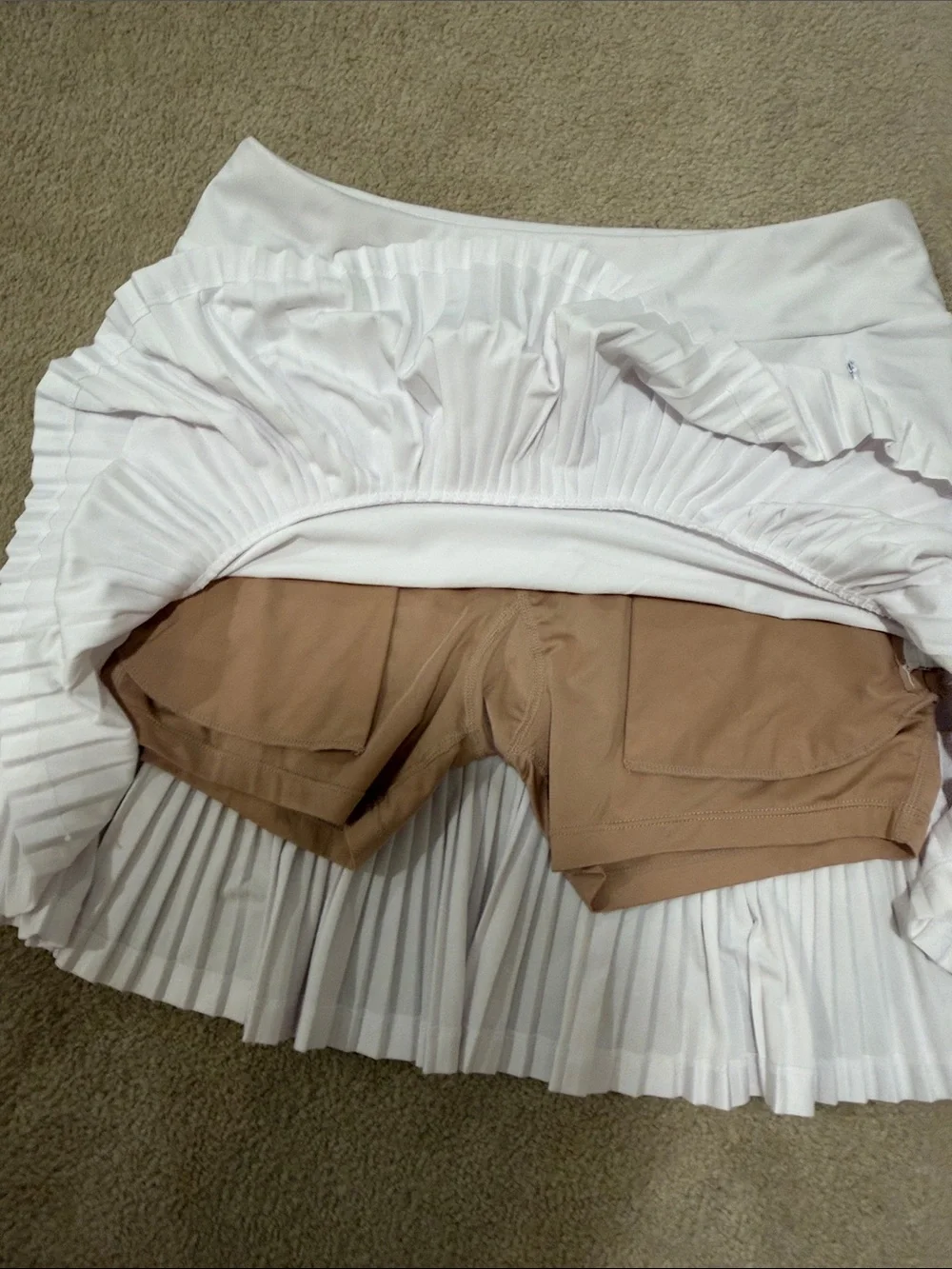 Women's White Pleated Hem Golf Skirt - Picture 4 of 4